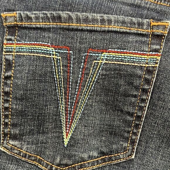 Seven high rise weekend rolled hem shorts - Picture 5 of 5